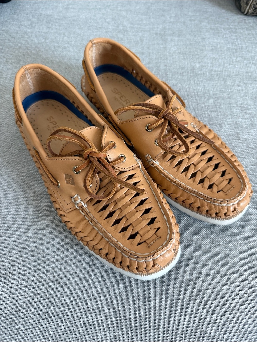 Sperry Women's eye woven boat shoes Tan Woven Leather Loafers with Navy Insole
